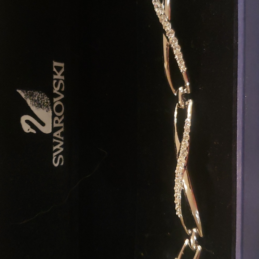Brand new Swarovski bracelet new worn in perfect condition